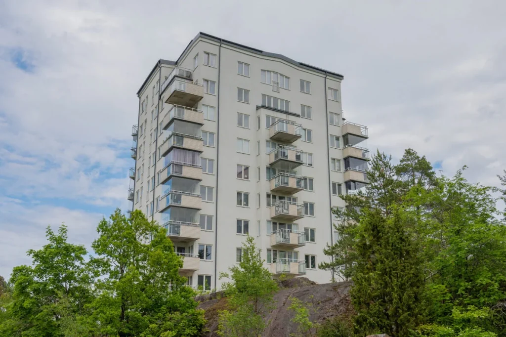 12. Fasadputsning Flerbostadshus 1184x789